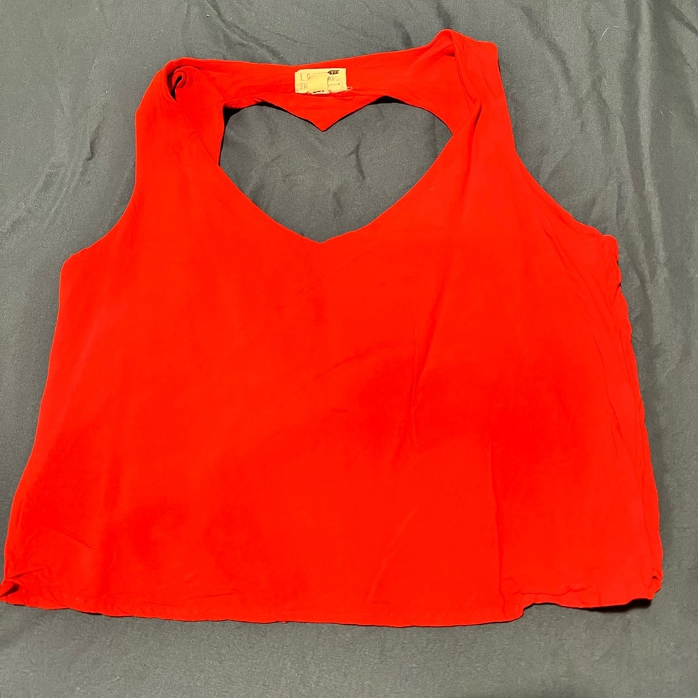 Red LA hearts crop top